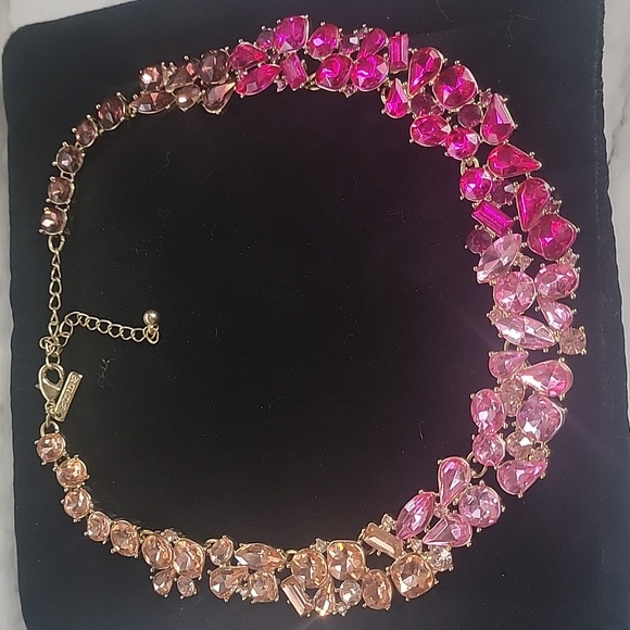 WHBM Pink necklace - Picture 3 of 5